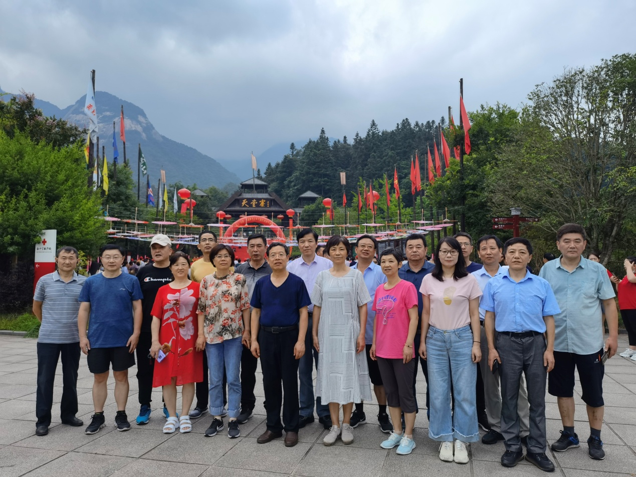 F工会疗休养2021天堂寨照片微信图片_20210716152100.jpg(1).Jpeg